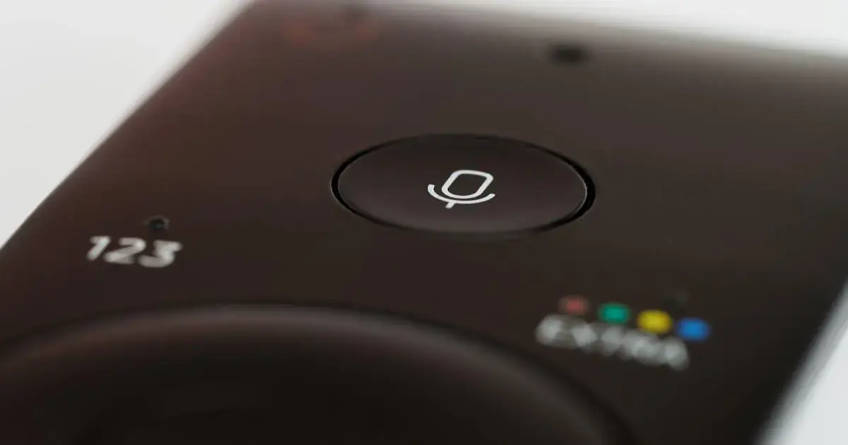 Como usar controle de voz na Smart TV corretamente